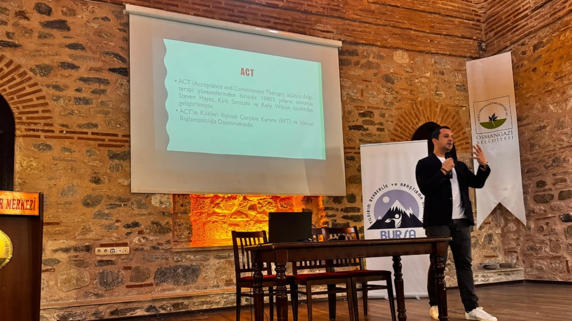 Dr. Öğretim Üyesi  Mustafa Şahin ÖZDEN tarafından 